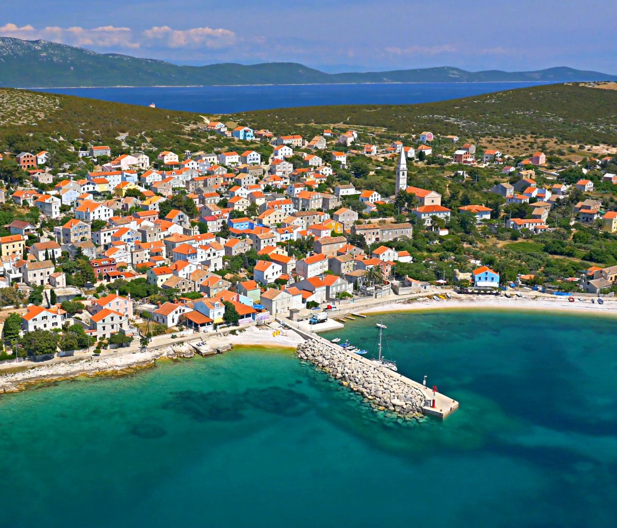 Jadranje in trking sta idealna kombinacija za raziskovanje hrvaške obale