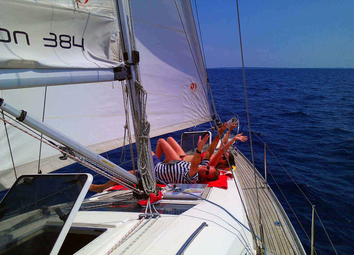 морская прогулка на яхте. прогулка на яхте. Sailing trips. прогулка на яхте. Ios greece sailing.